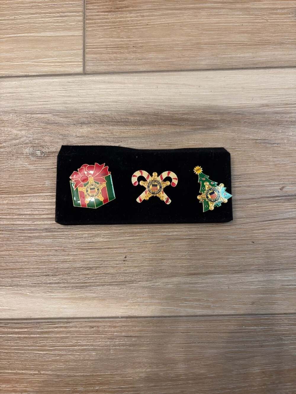 Set of 3 Vintage 2005 United States Secret Service Christmas Holiday Enamel Pins